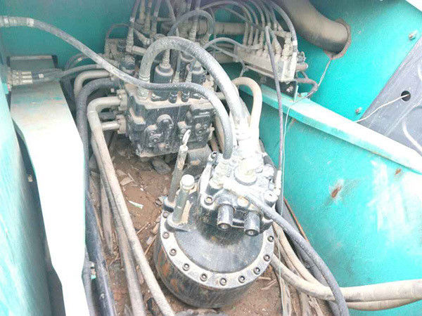Χρησιμοποιούμενος υδραυλικός εξορυκτής Kobelco260 / Χρησιμοποιούμενος Ιαπωνία Αρχικός μεταχειρισμένος εξορυκτής Kobelco260 αρχικός Ιαπωνία