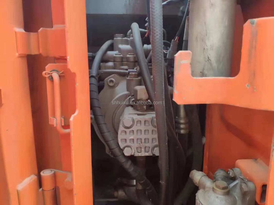 Η Hitachi σε απόθεμα Υδραυλική σκάψιμο HITACHI 135 Χρησιμοποιούμενη καλή κατάσταση/Χρησιμοποιούμενη σκάφτρα για την πώληση Ιαπωνική HITACHI 135