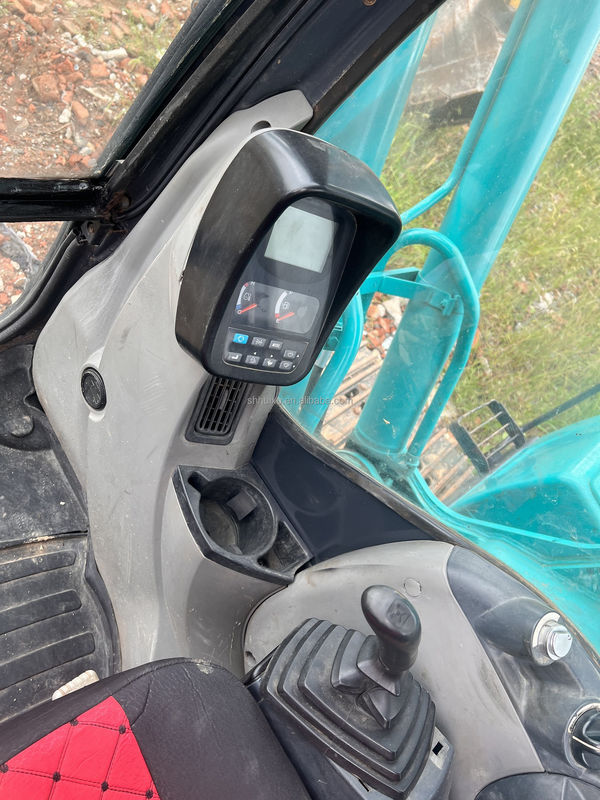 Χρησιμοποιούμενος εξορυκτής Kobelco Sk200 καλή ποιότητα λειτουργίας χρησιμοποιούμενος εξορυκτής Kobelco Sk200