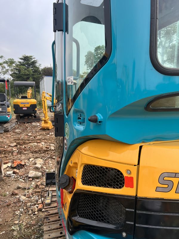 μεταχειρισμένη εκσκαφέας kubota135/ δευτερεύον μίνι μηχανή εκσκαφής Kubota 135 χαμηλή τιμή προς πώληση