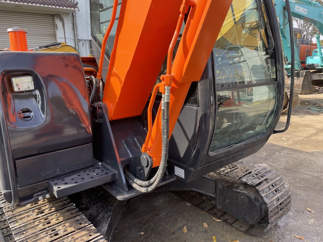 Το 2020 η Hitachi χρησιμοποίησε zx60 6 τόνων μίνι εκσκαφείς 60 μοντέλο Hitachi Powerful Multi Function