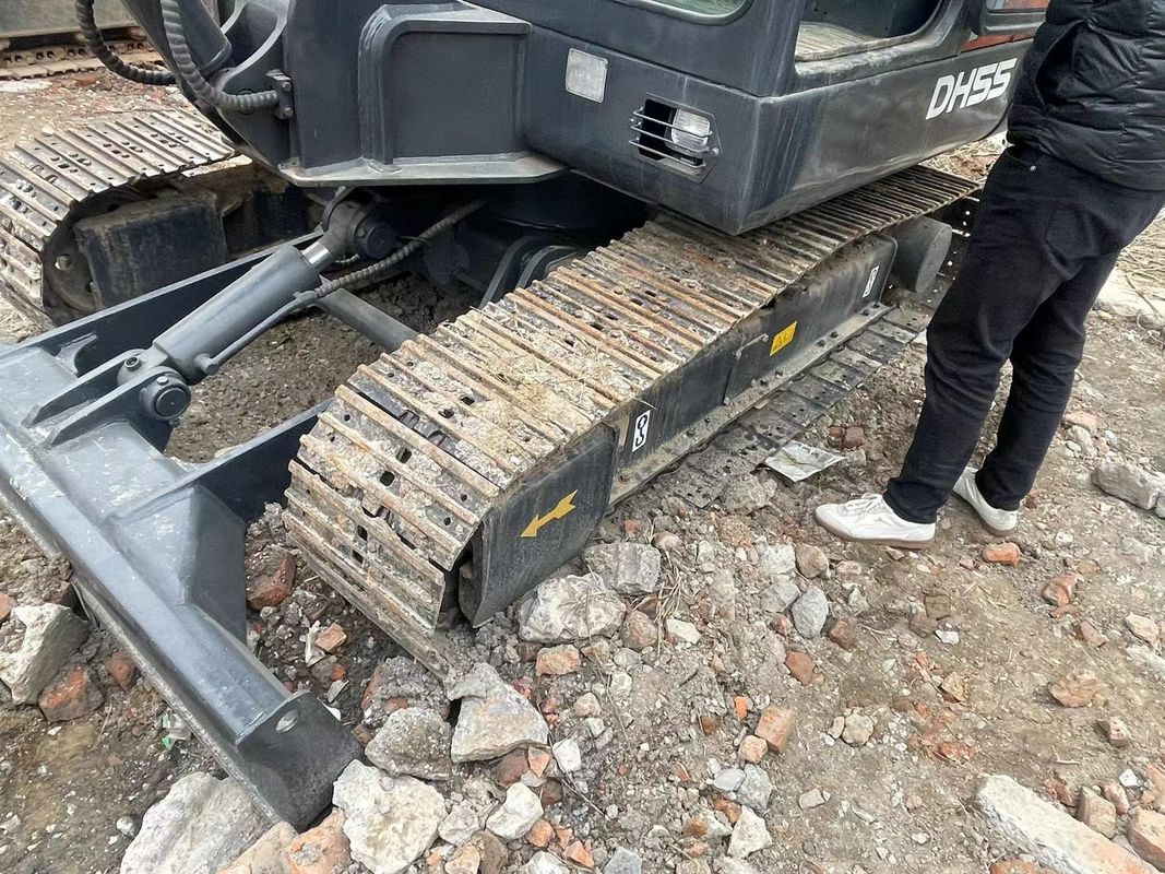 Δεύτερο χέρι Crawler Excavator υψηλής ποιότητας με χαμηλή τιμή χρησιμοποιείται Doosan55 για πώληση οδική κατασκευή μηχανή