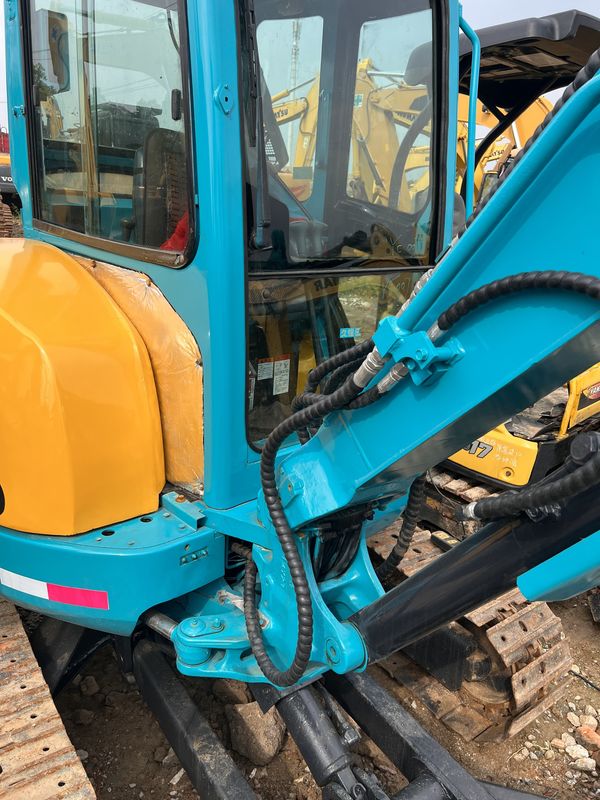 Αρχική μπογιά Χρησιμοποιημένη εκσκαφέας Kubota 135 Χρησιμοποιημένη Μίνι Εκσκαφέας 13500KG