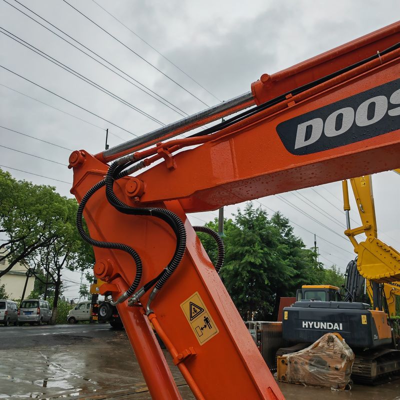 χρησιμοποιημένη εκσκαφική μηχανή doosan dh60/ δευτερεύον χειριστήριο doosan εκσκαφική μηχανή doosan dh60 σε πώληση