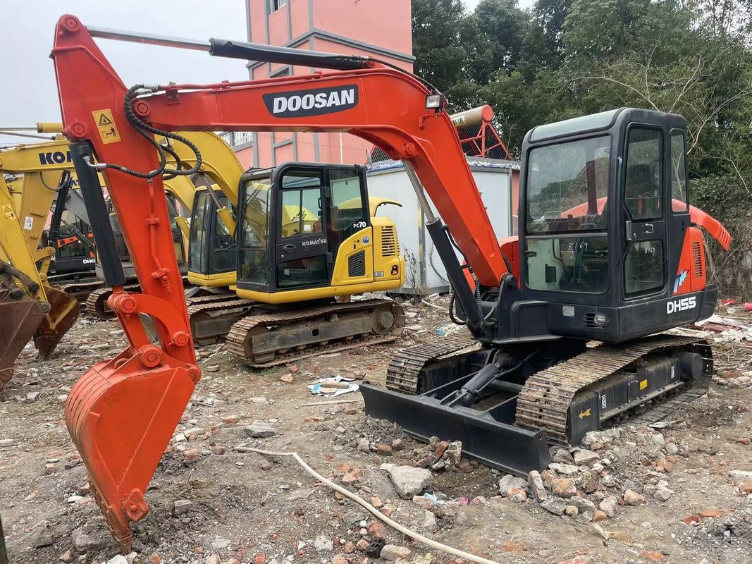 Μίνι μεταχειρισμένη μηχανή ανασκαφής doosan dx55 / δευτερόλεπτο χειροκίνητη εκσκαφέας υψηλής ποιότητας doosan dx55