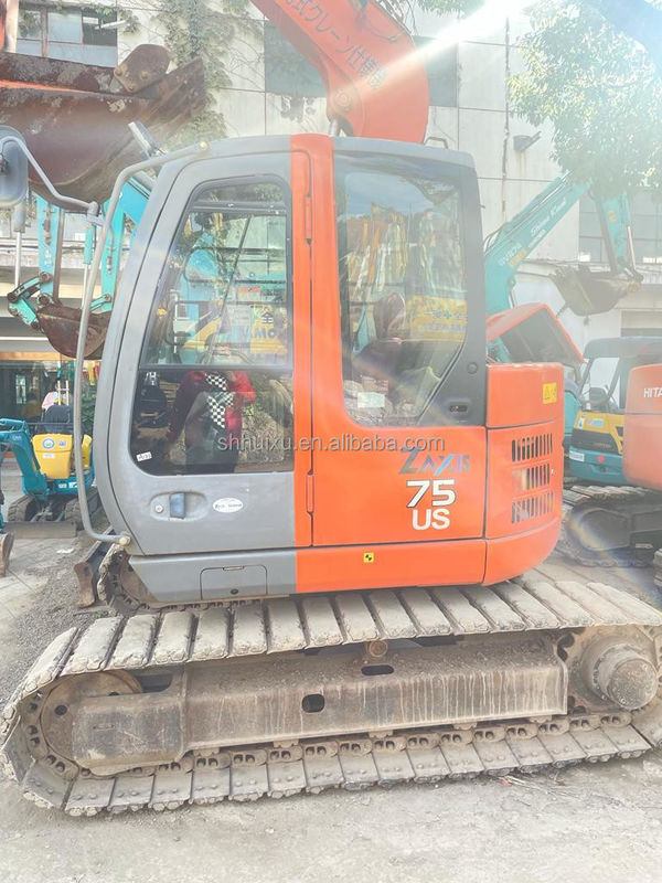 Η Hitachi σε απόθεμα Ιαπωνική προέλευση Η Hitachi ZX75 Χρησιμοποιούμενος υδραυλικός εξορυκτής/Χρησιμοποιούμενος μίνι εξορυκτής Η Hitachi ZX75 καλή ποιότητα Φθηνή τιμή