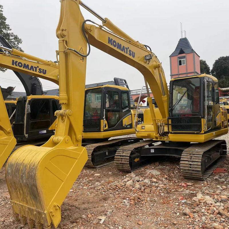 Χρησιμοποιούμενη χερσαία σκάφτρα Komatsu PC130 χρησιμοποιημένα μηχανήματα 13 τόνων Χρησιμοποιούμενες χερσαίες σκάφτριες πόστ τρύπες μεταχειρισμένες σκάφτριες για πώληση