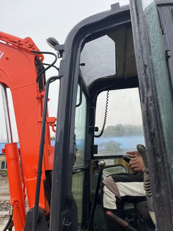 Χρησιμοποιημένο μίνι εξορυκτήριος Hitachi 50U εκσκαφέας μικρά χρησιμοποιημένα μηχανήματα 5 τόνων μεταχειρισμένα χρησιμοποιημένα ελαστικά μίνι εξορυκτές