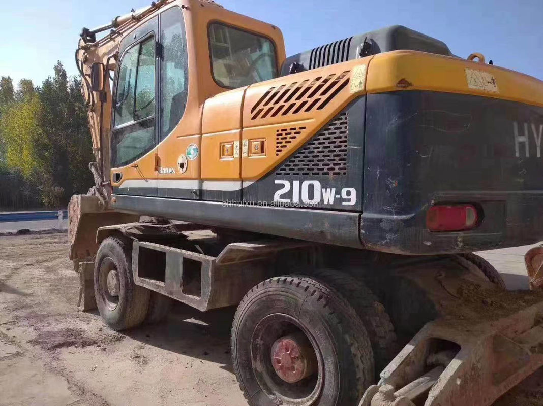 Χρησιμοποιούμενη υγιούνταϊ r210w-9 μηχανή εκσκαφής τροχών / ελαστικών για πώληση