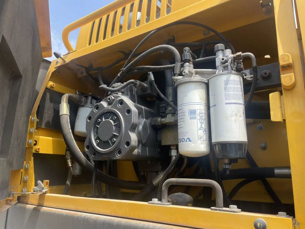 Χρησιμοποιούμενη εκσκαφέας VOLVO EC480/Ελβετία