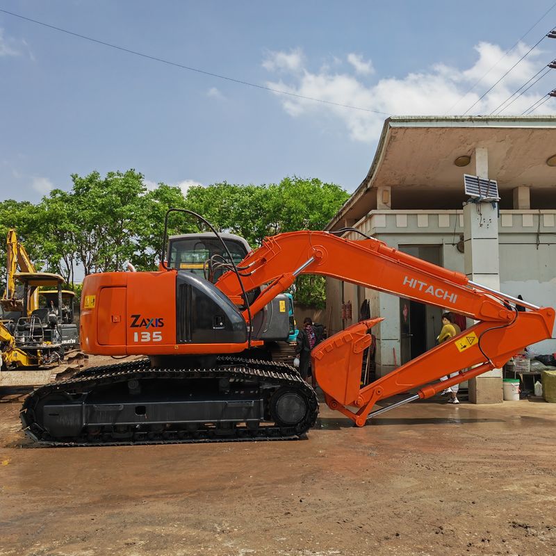 Η Hitachi σε αποθεματικό 90% μεταχειρισμένο Hitachi zx135/χρησιμοποιημένο σκαρφαλώνα Hitachi zx135 προς πώληση