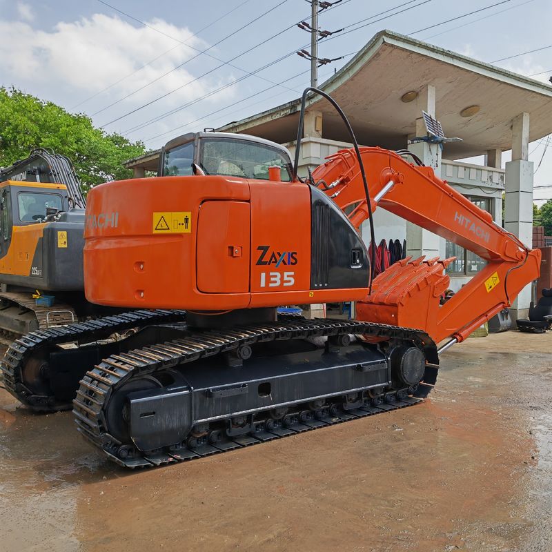 Η Hitachi σε αποθεματικό 90% μεταχειρισμένο Hitachi zx135/χρησιμοποιημένο σκαρφαλώνα Hitachi zx135 προς πώληση