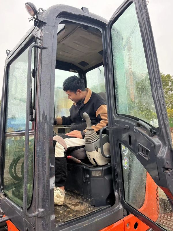 5500kg Χρησιμοποιούμενος Μίνι Εκσκαφέας Hitachi Zx50u Χρησιμοποιούμενος Εκσκαφέας Αρχικό χρώμα