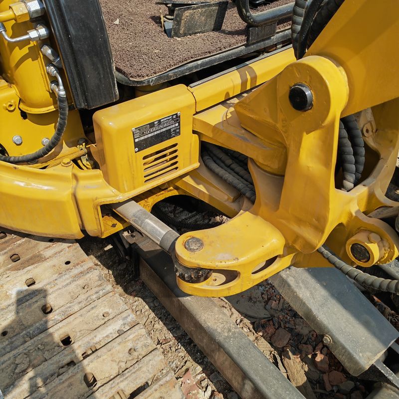 μεταχειρισμένο εξορυκτικό mini cat 303/ δεύτερο χέρι αρχικό κινητήρα cat 303 με φθηνή τιμή προς πώληση